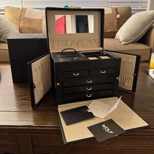 Wolf 1843- Heritage Medium Jewelry Box (NWT)